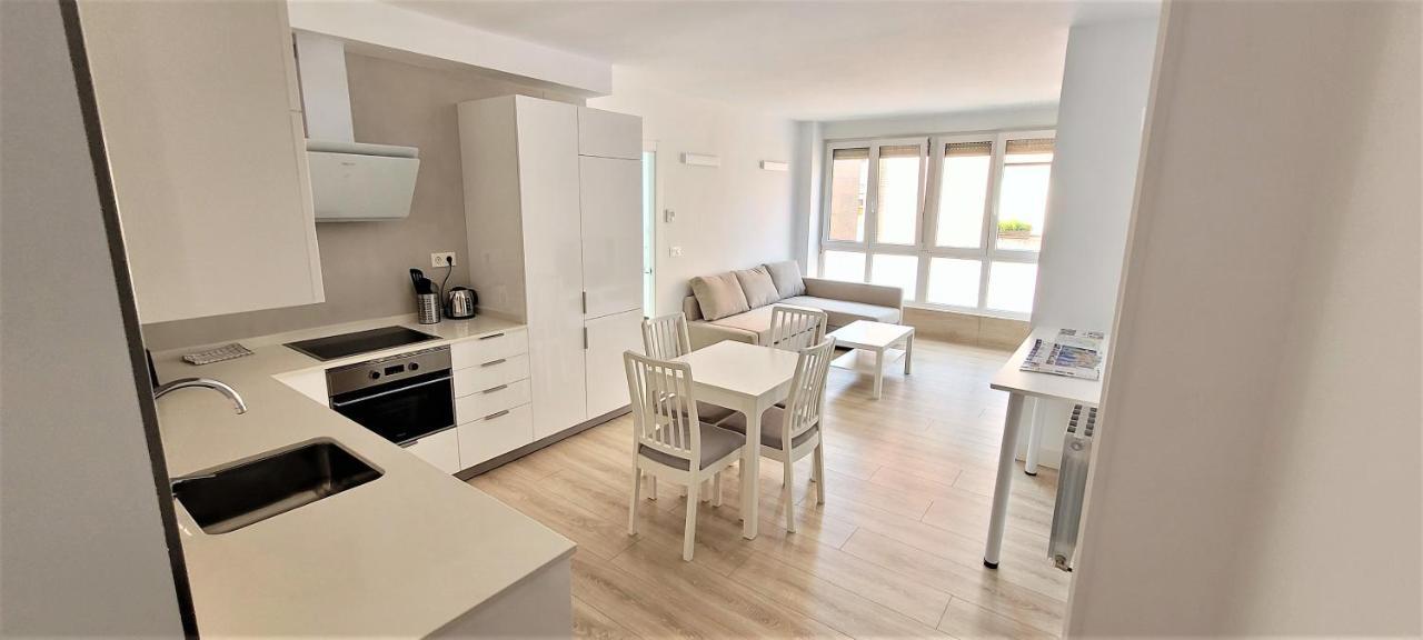Apartament Cozy White In *